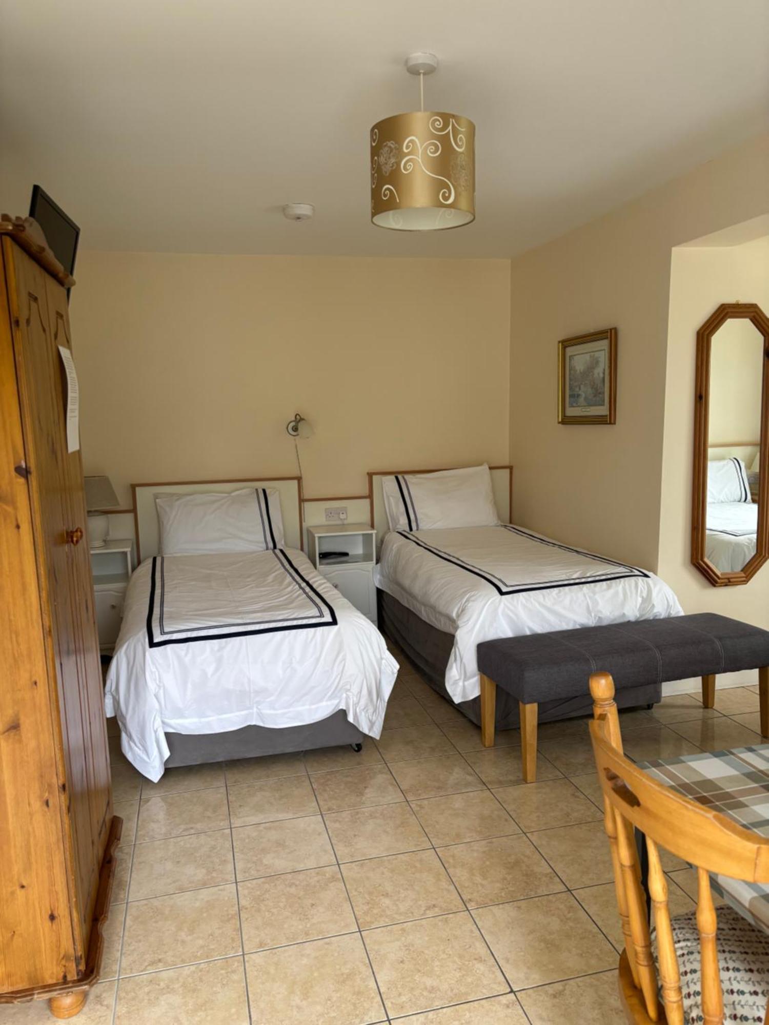 Ballindrum Farm B&B Атай Екстер'єр фото